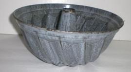 early 1900's "turk's head" pan